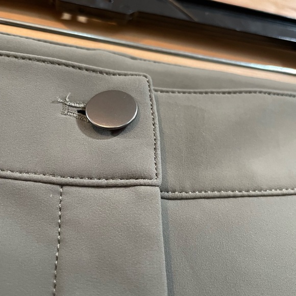 Lululemon City Sleek Slim-Fit 5 Pocket High-Rise Pant in Size 30 Grey Sage - Picture 15 of 15